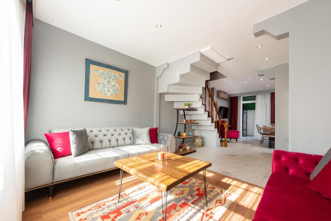 Aparthotel Bright 3*